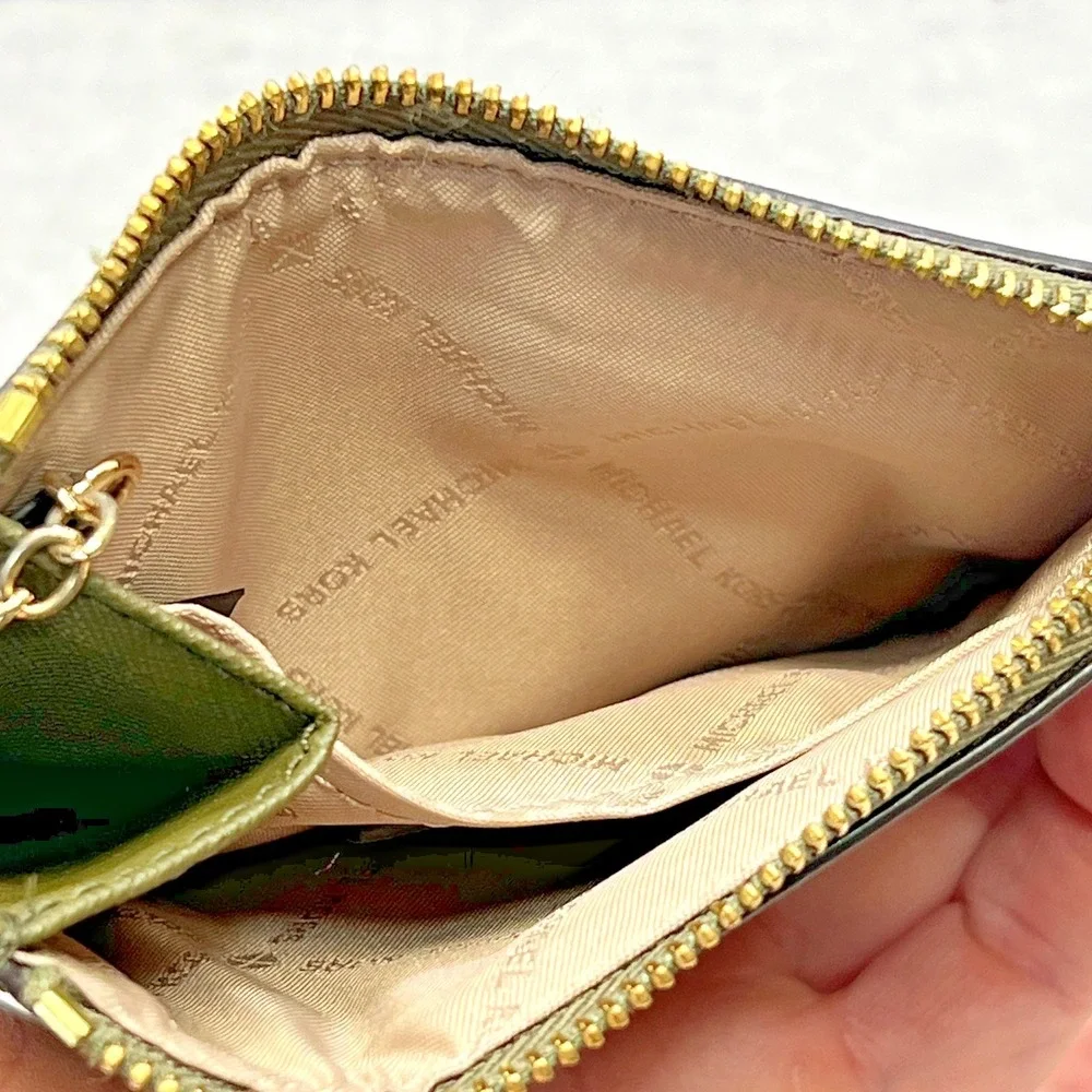 Michael Kors Jet Set Travel Small Coin Pouch ID Key Holder Wallet Olive EUC
